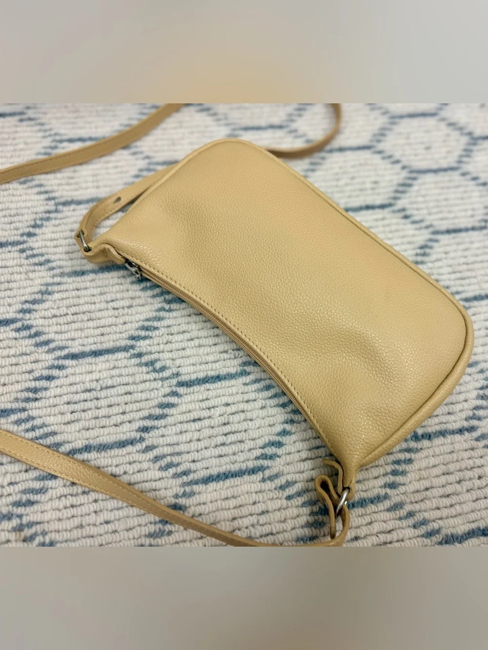 LONGCHAMP Vintage Y2K Beige Pebbled Leather Baguette Crossbody Made In France